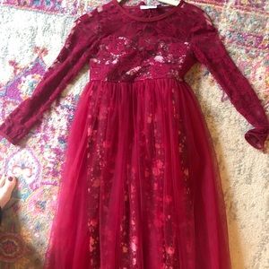 Beautiful girls deep red dress 7/8